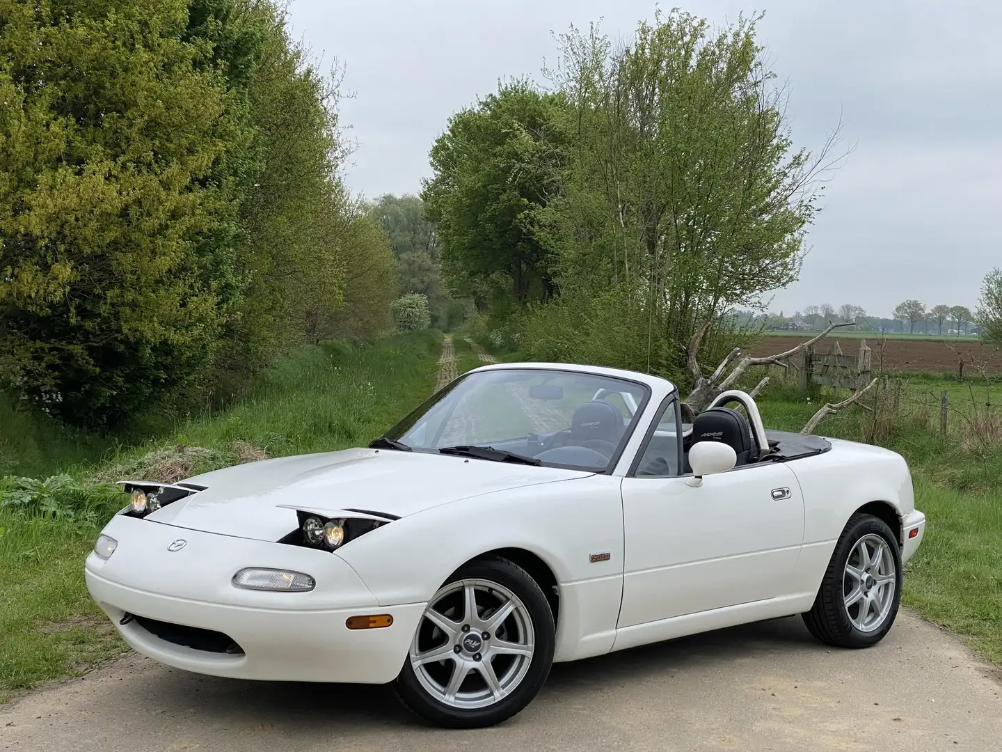 Mazda MX-5 Miata 1.6i-16V MET HARDTOP MIATA NA Blanc - 2