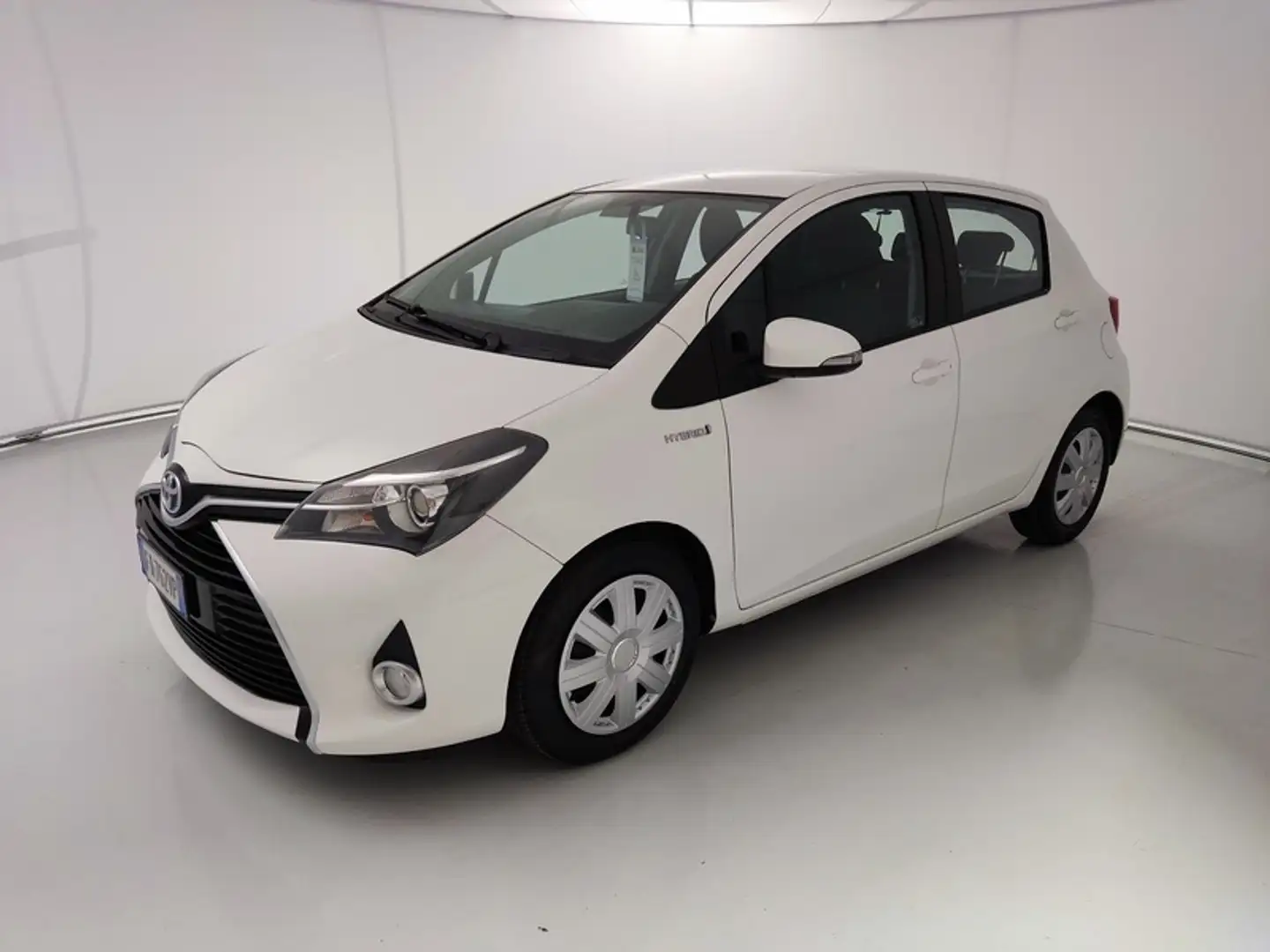 Toyota Yaris 5 Porte 1.5 Hybrid Active Bílá - 1