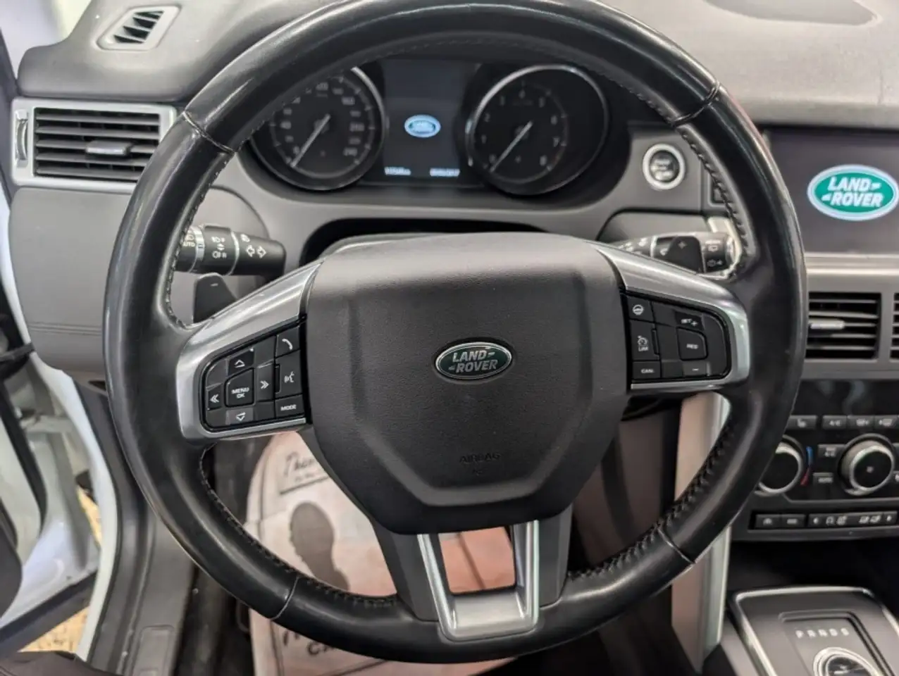 Land Rover Discovery Sport снимка Land Rover Discovery Sport