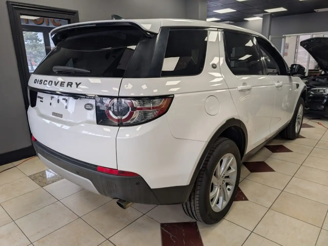 Land Rover Discovery Sport снимка Land Rover Discovery Sport