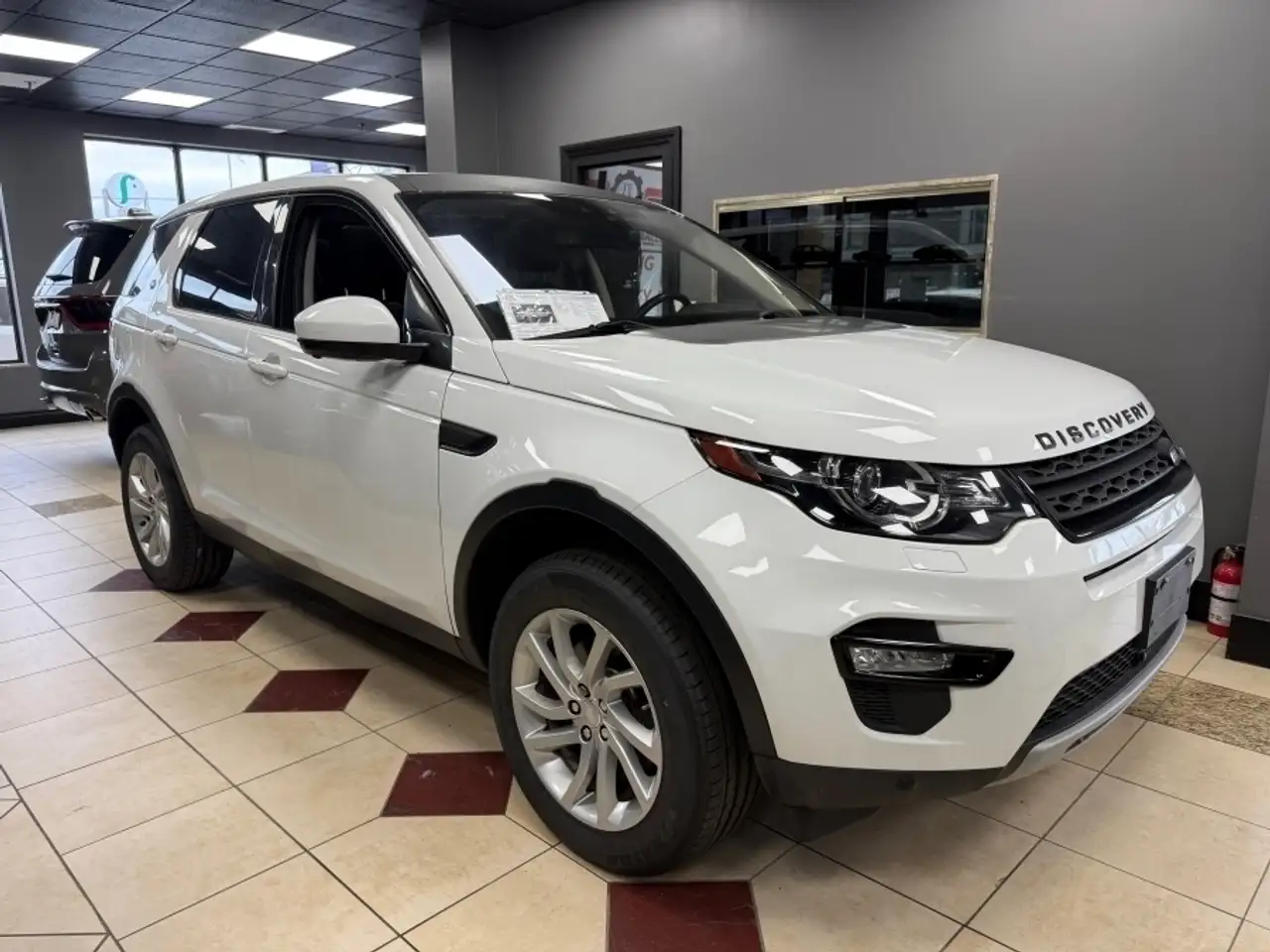 Land Rover Discovery Sport снимка Land Rover Discovery Sport