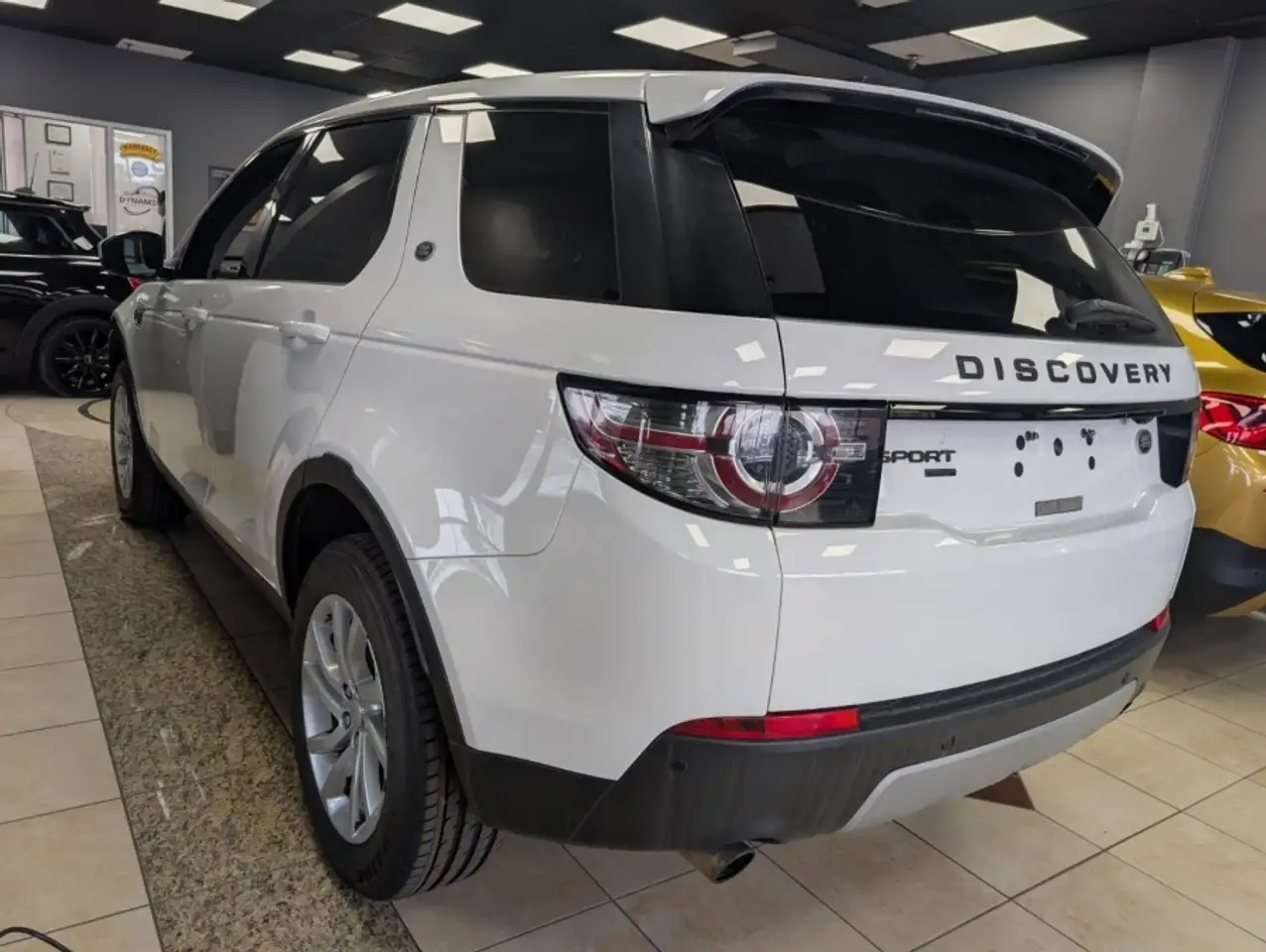 Land Rover Discovery Sport снимка Land Rover Discovery Sport