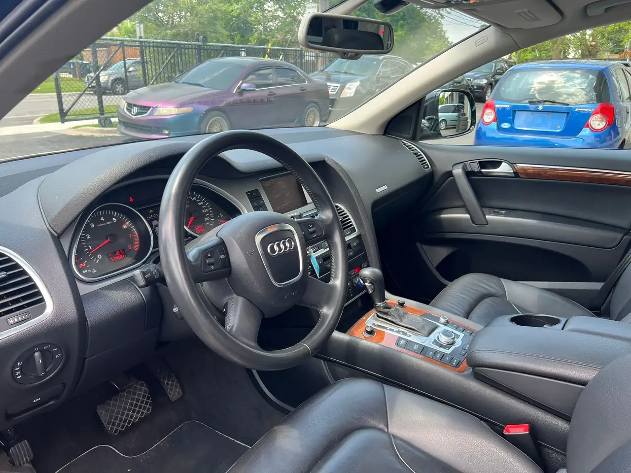 Audi Q7 снимка Audi Q7