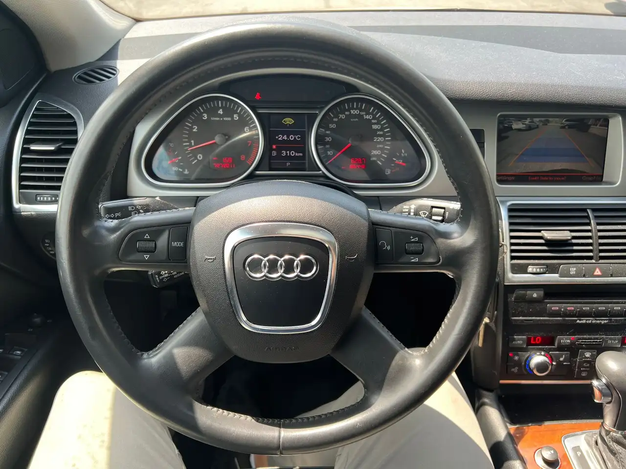Audi Q7 снимка Audi Q7