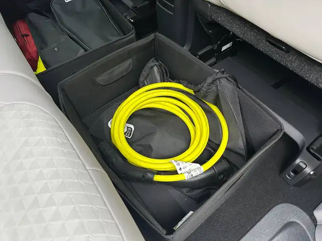 Volkswagen Id. Buzz view 28