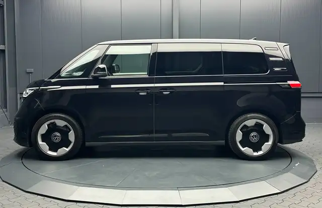 Volkswagen Id. Buzz view 2