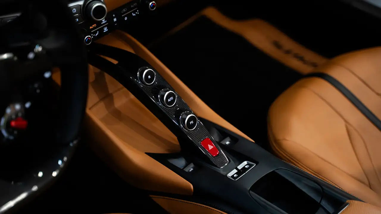 Ferrari 812 снимка Ferrari 812