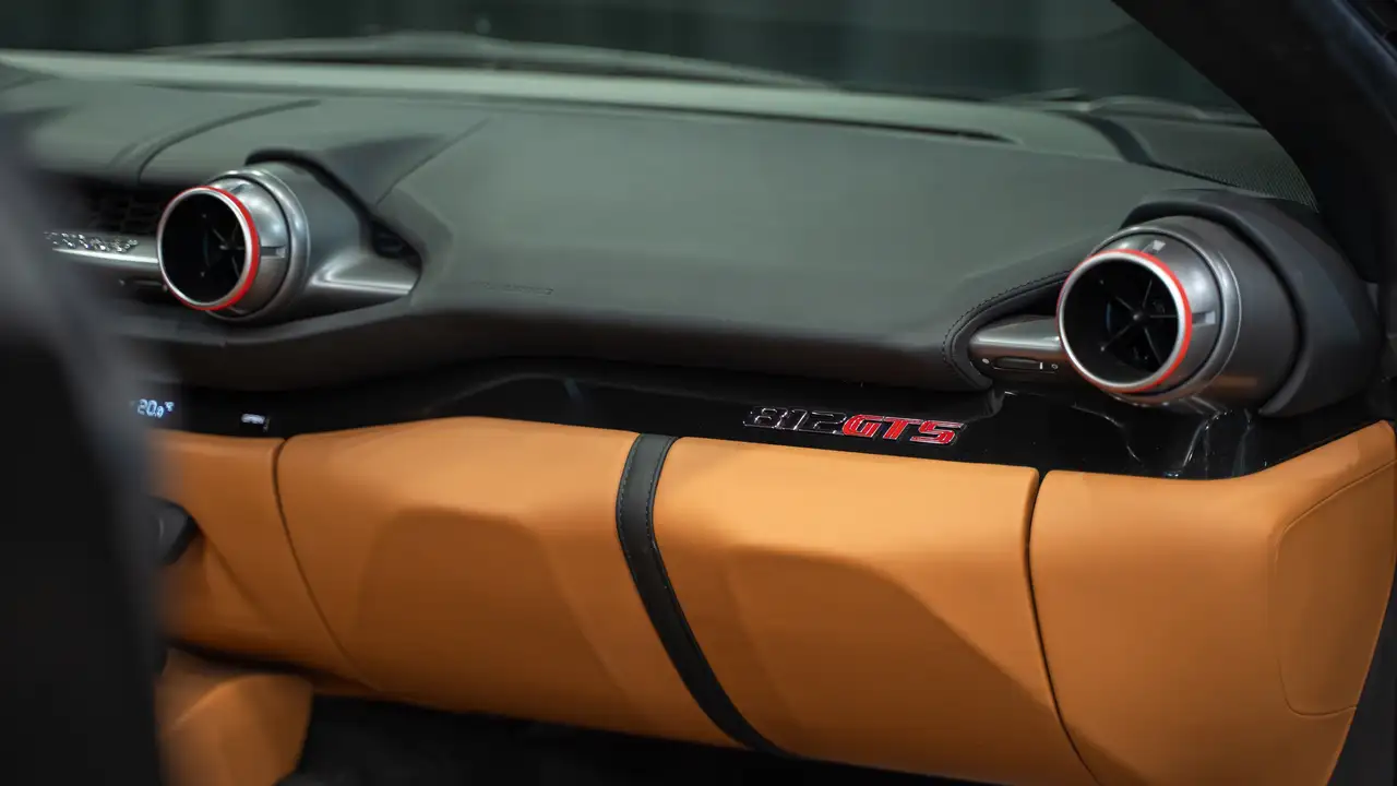 Ferrari 812 снимка Ferrari 812