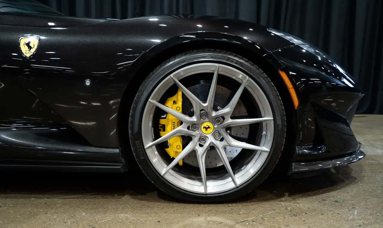 Ferrari 812 снимка Ferrari 812