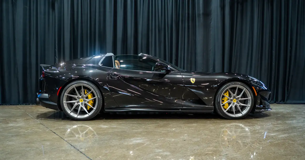 Ferrari 812 снимка Ferrari 812