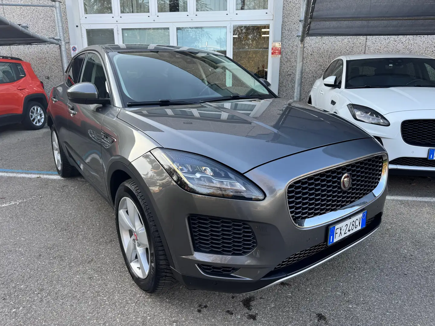 Jaguar E-Pace 2.0d i4 R-Dynamic Awd 150CV AUT. SUPER PREZZO Grigio - 2