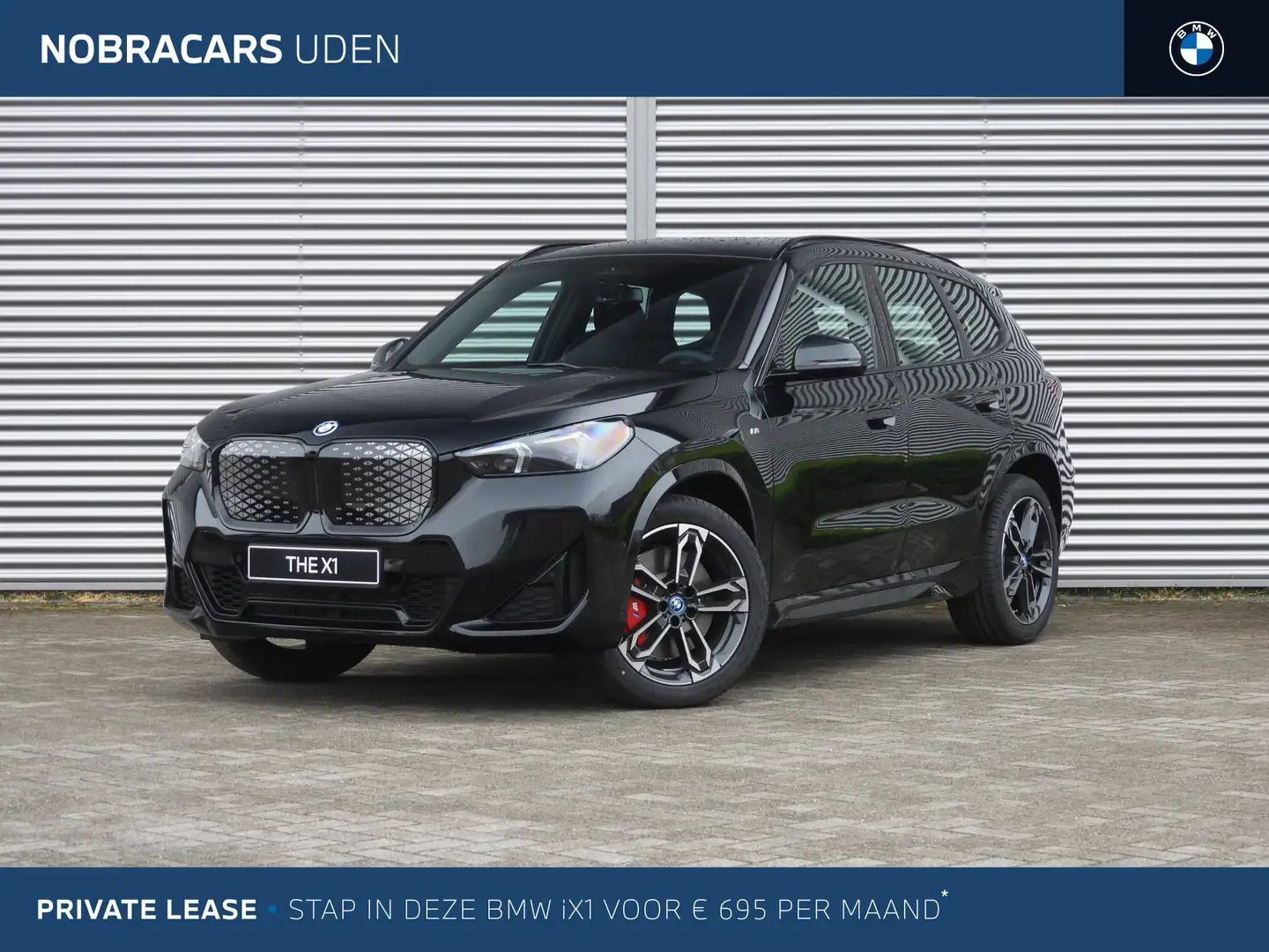 BMW iX1 eDrive20 M Sport / Sportstoelen / Adaptieve LED / Zwart - 1