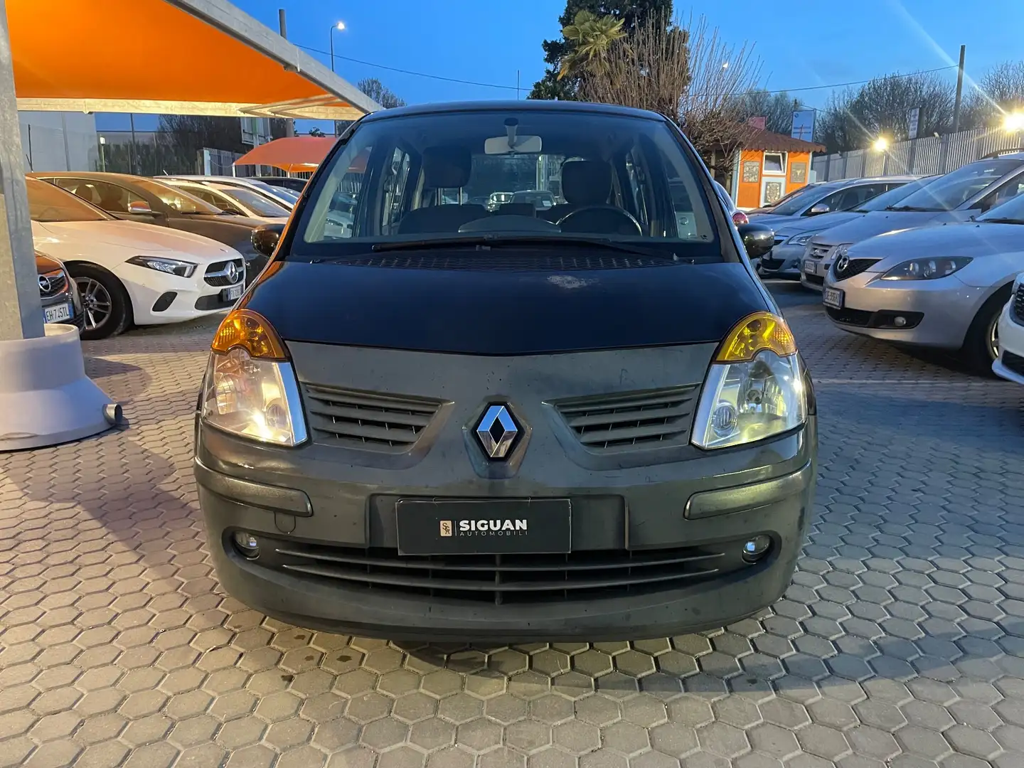 Renault Modus ADATTA A NEOPATENTATI 1.2 16V Nero - 2