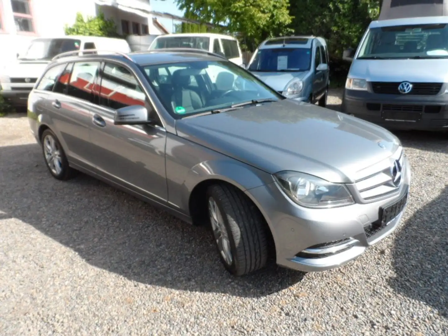 Mercedes-Benz C 180 T-Modell C 180 T CGI BlueEfficiency Silber - 2