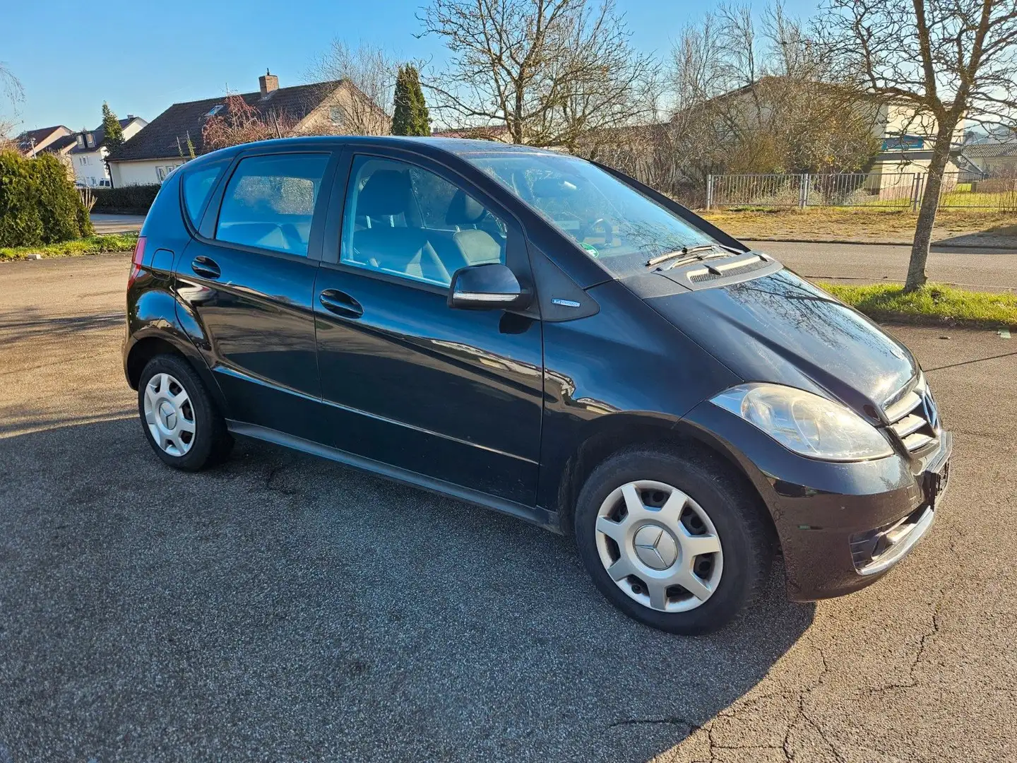 Mercedes-Benz A 160 2 Hand Euro5 Klima Servo ZV el.FH Noir - 1