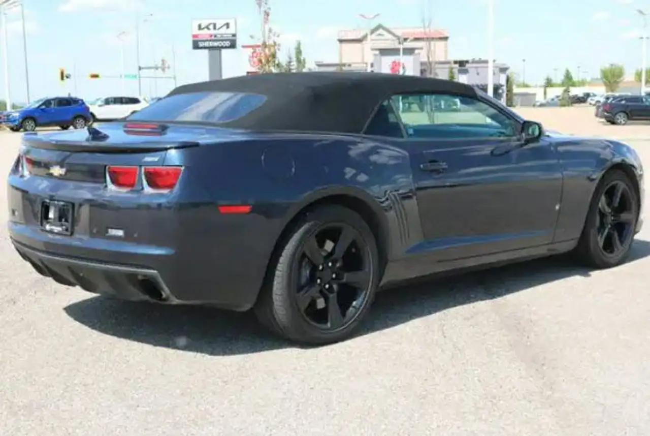 Chevrolet Camaro снимка Chevrolet Camaro