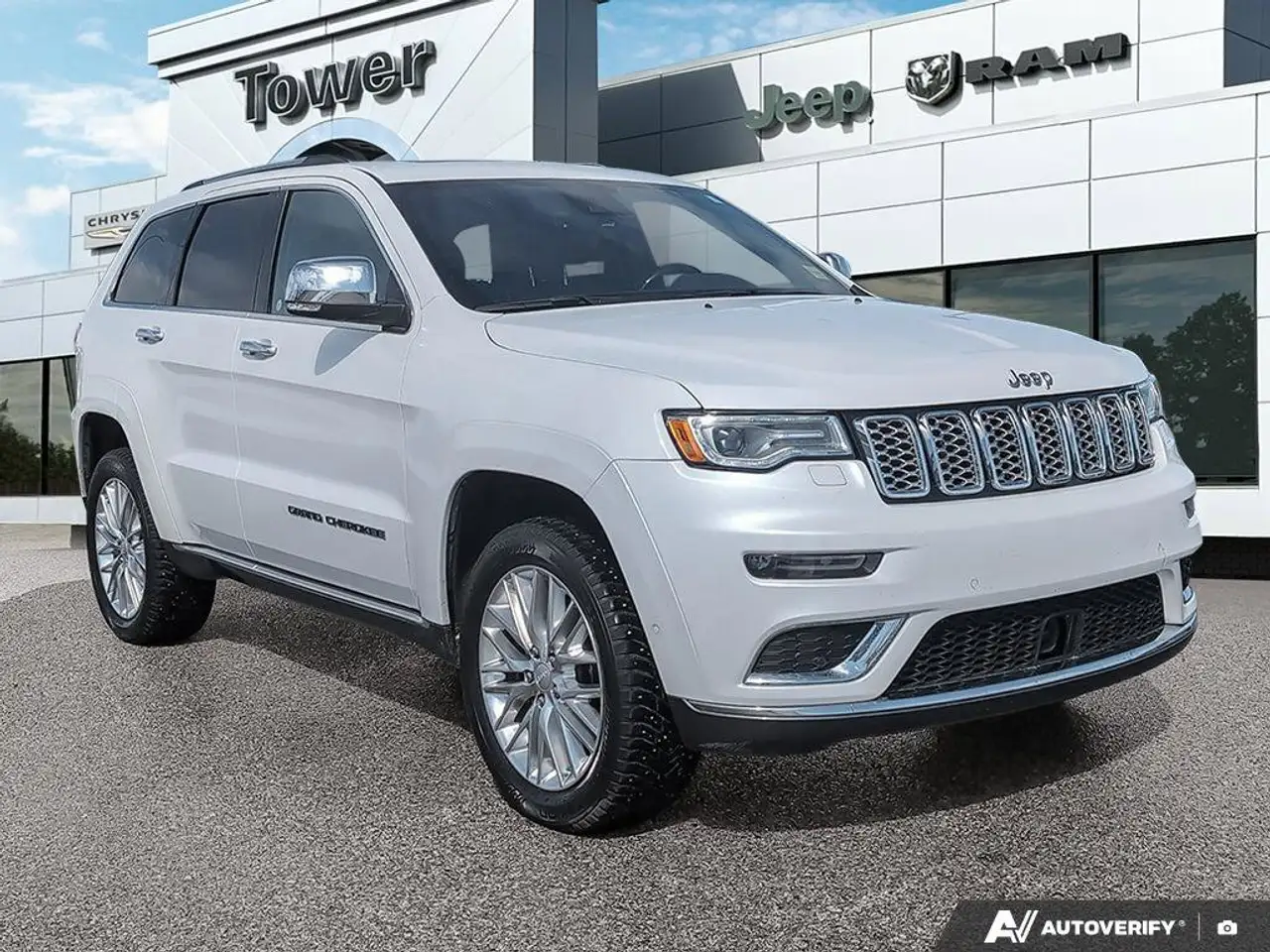 Jeep Grand Cherokee снимка Jeep Grand Cherokee
