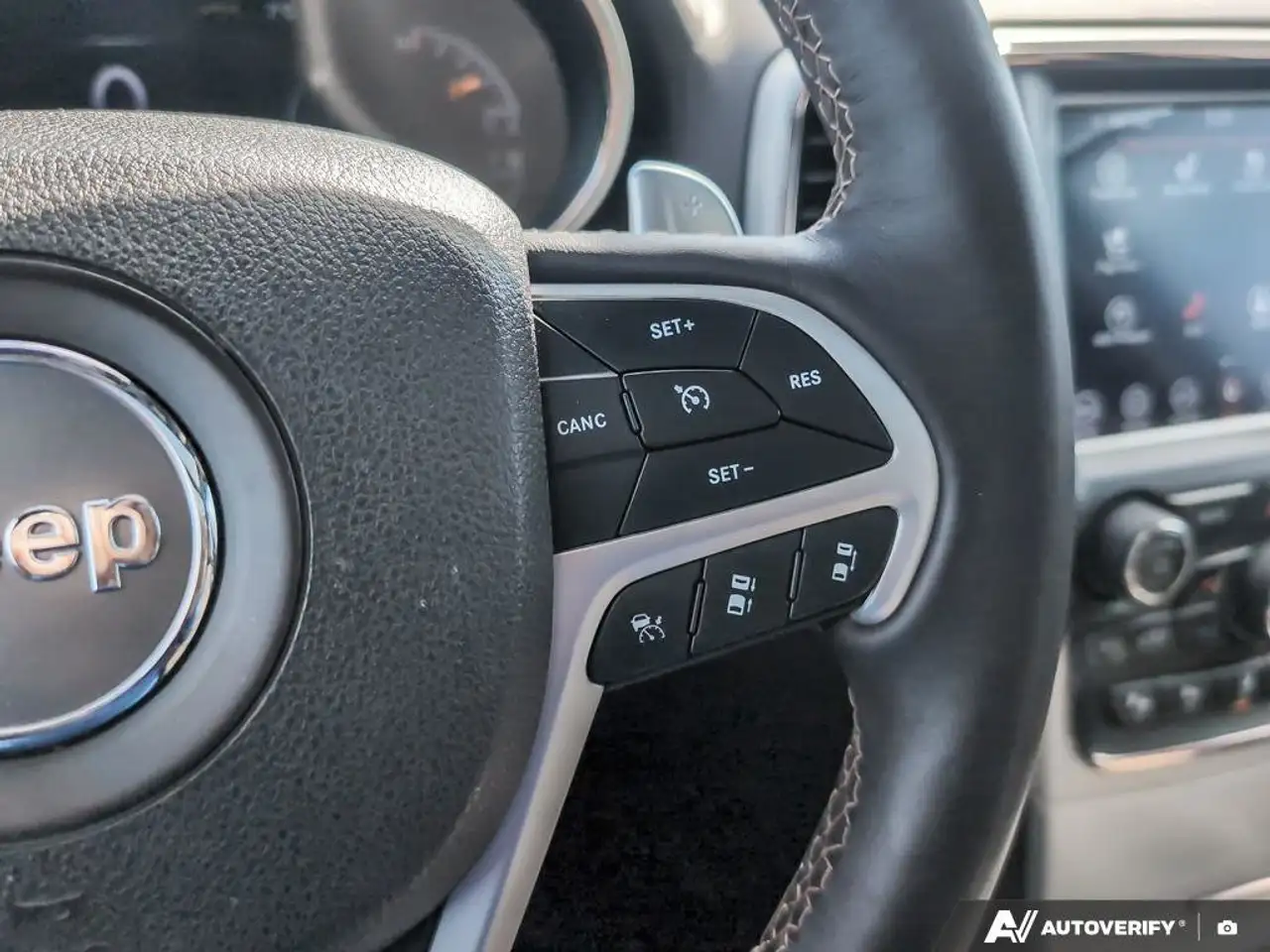 Jeep Grand Cherokee снимка Jeep Grand Cherokee