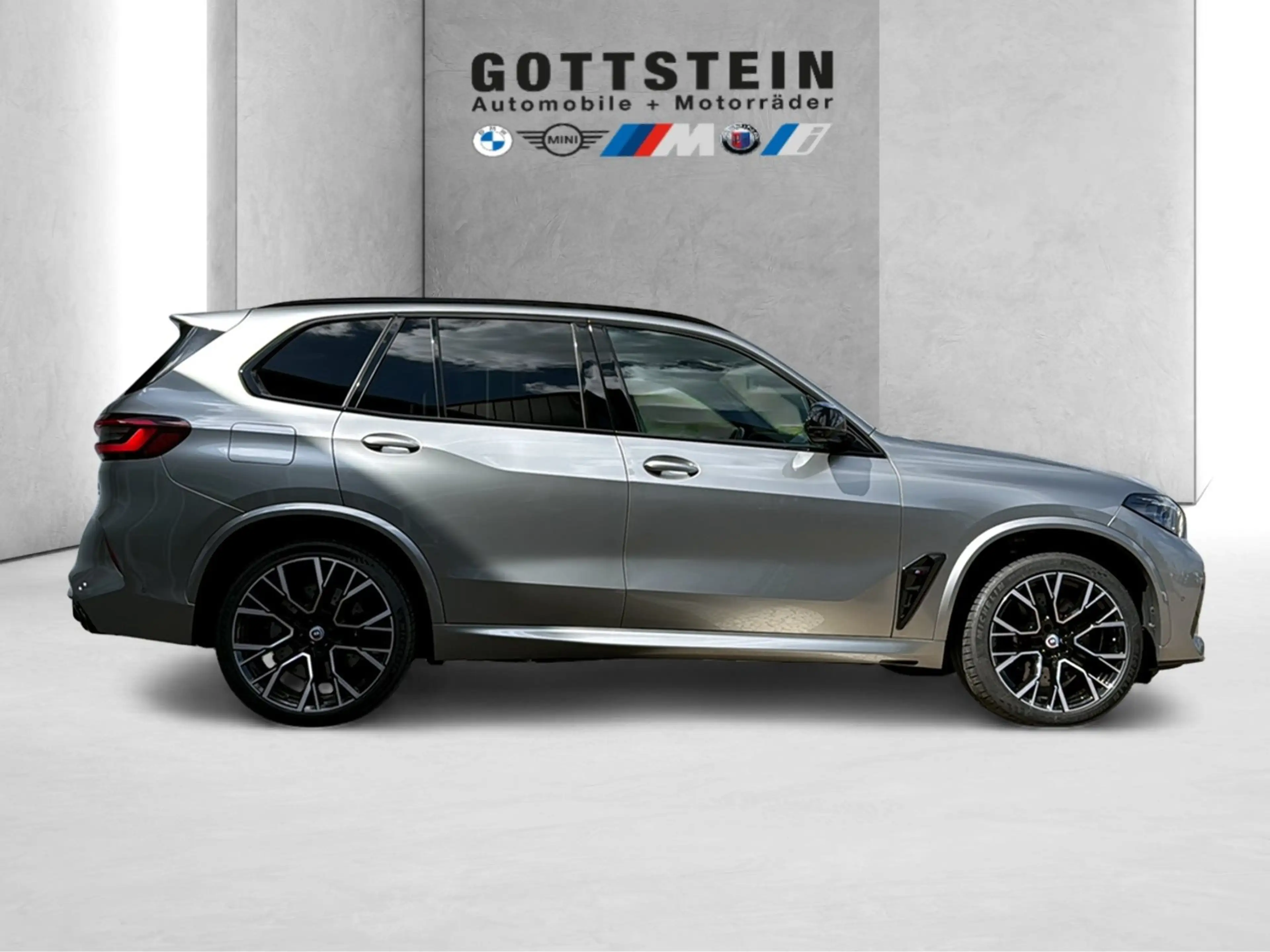 BMW X5 M Competition — photo 7