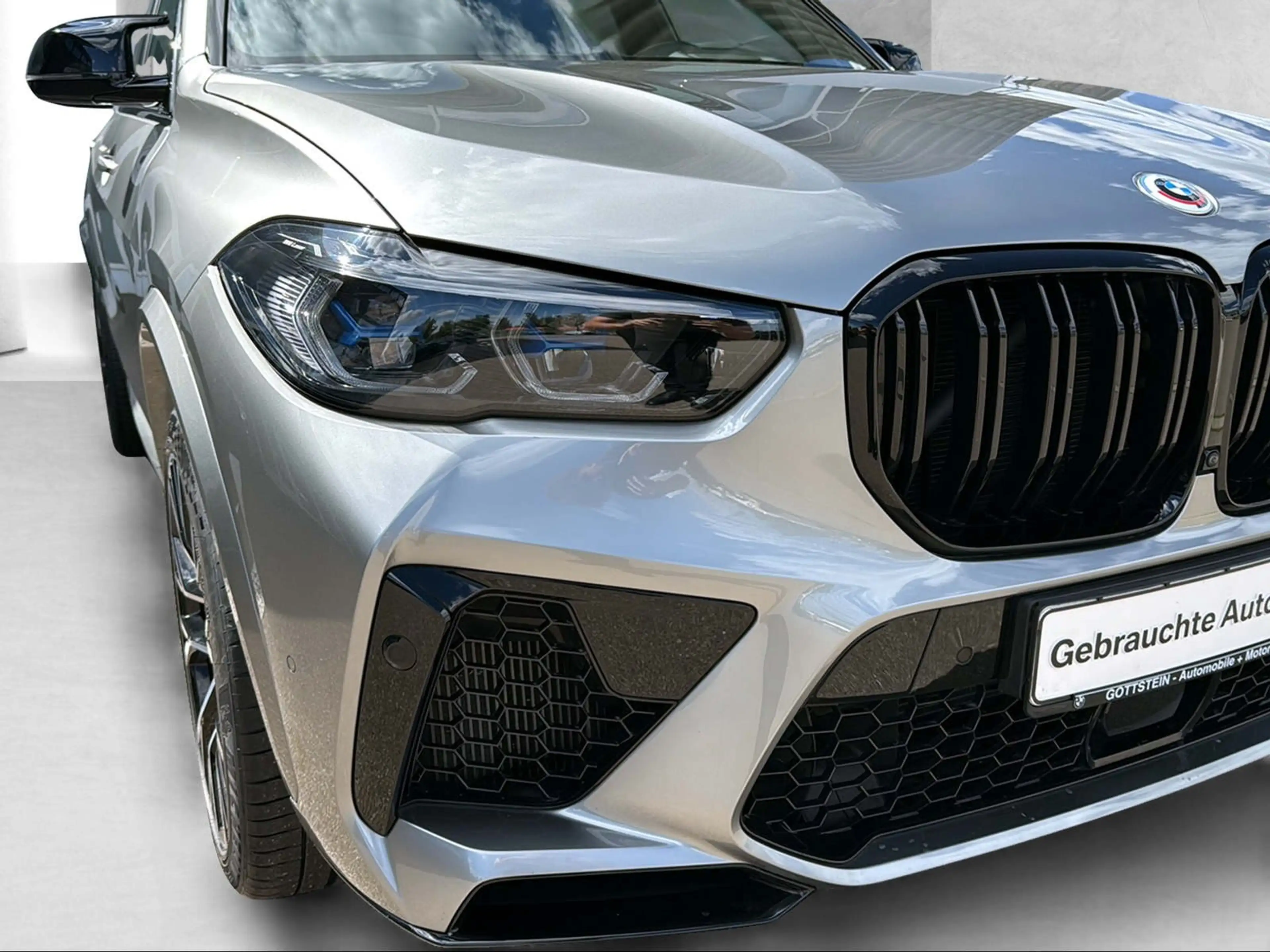BMW X5 M Competition — photo 11