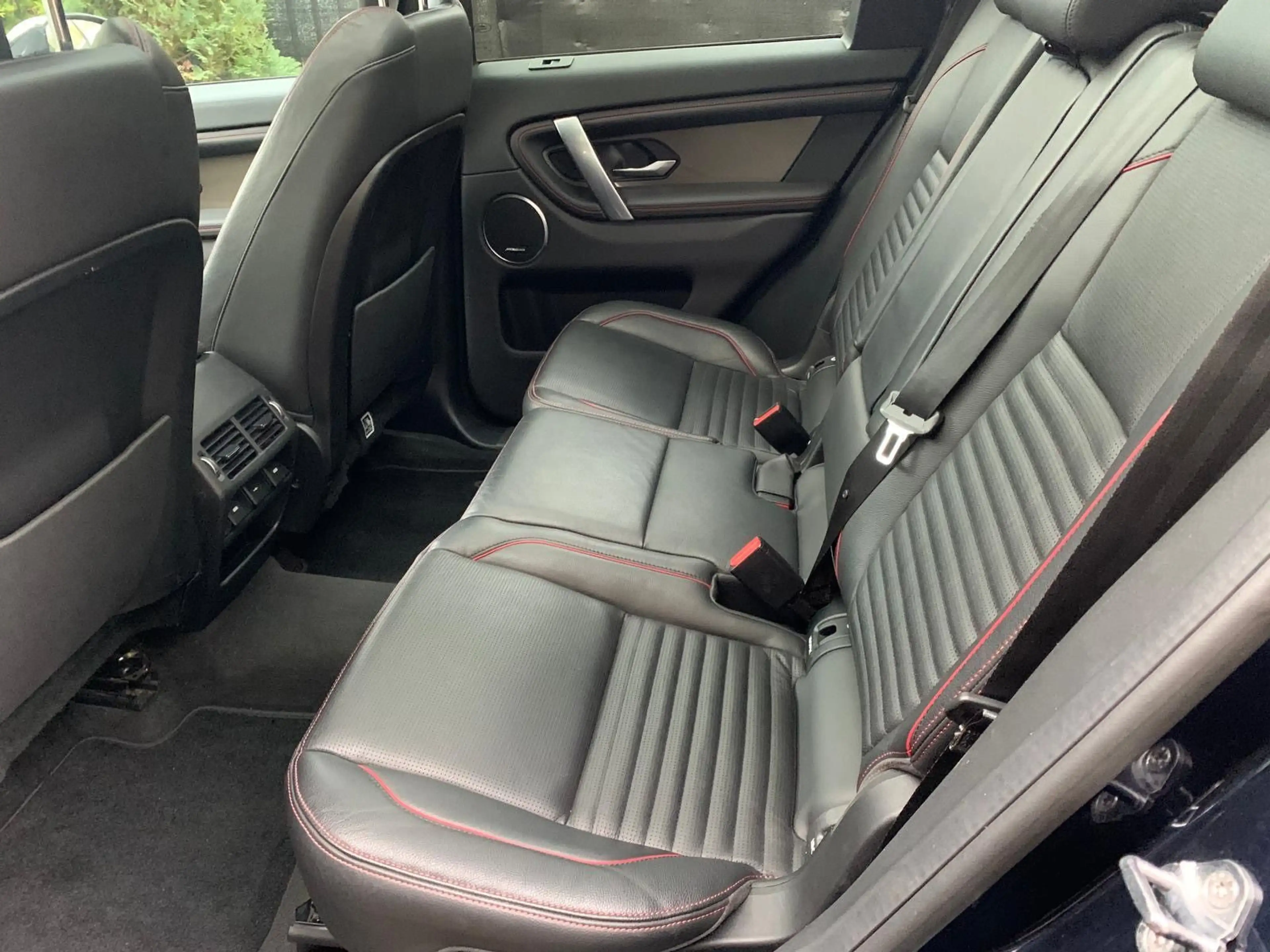 Land Rover Discovery Sport DISCOVERY SPORT R DYNAMIC S AWD KAMERA|PANO|LED — photo 7