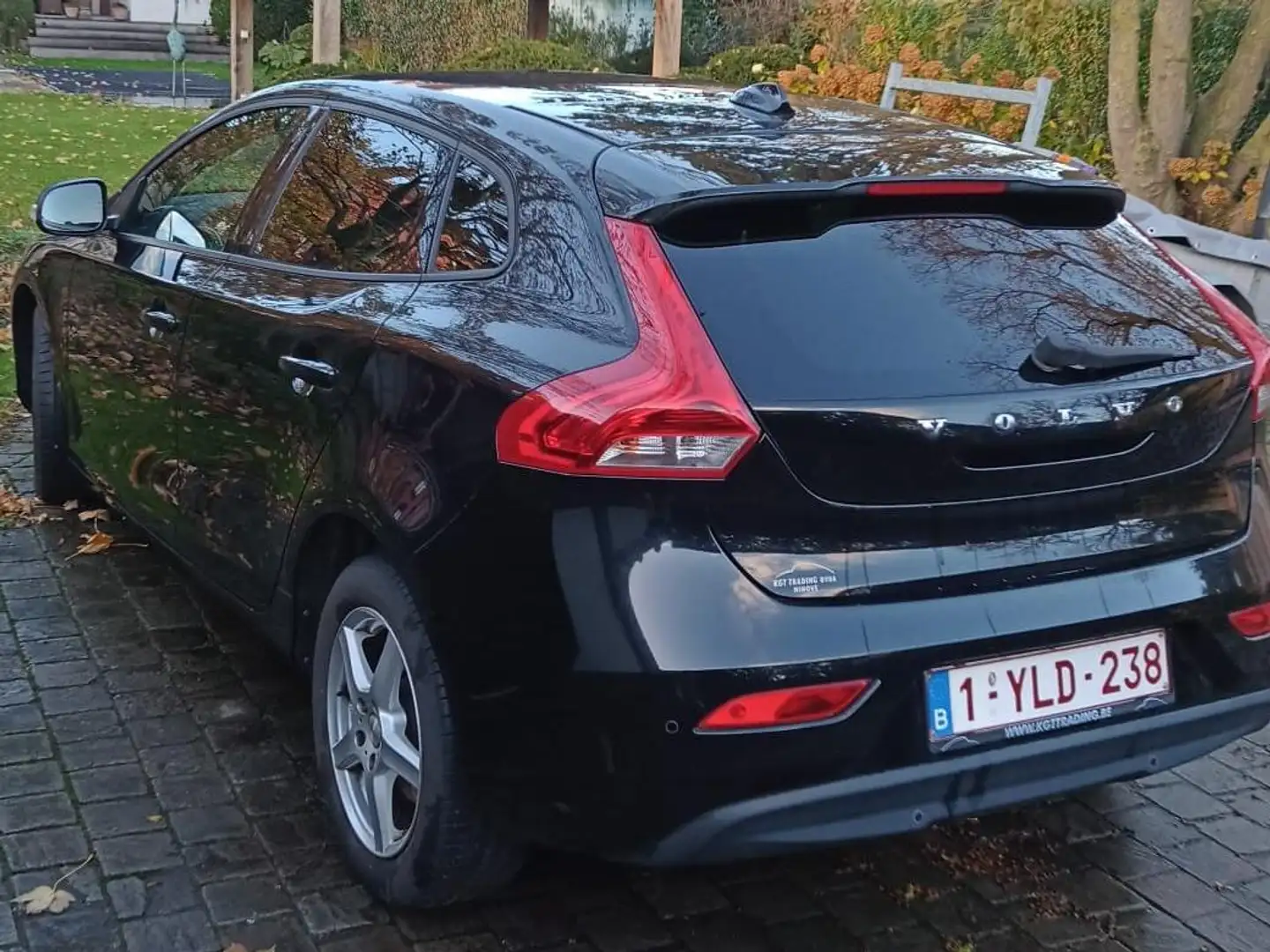 Volvo V40 Probleemloze wagen. Panoramisch dak, zetelverwarmi Zwart - 2