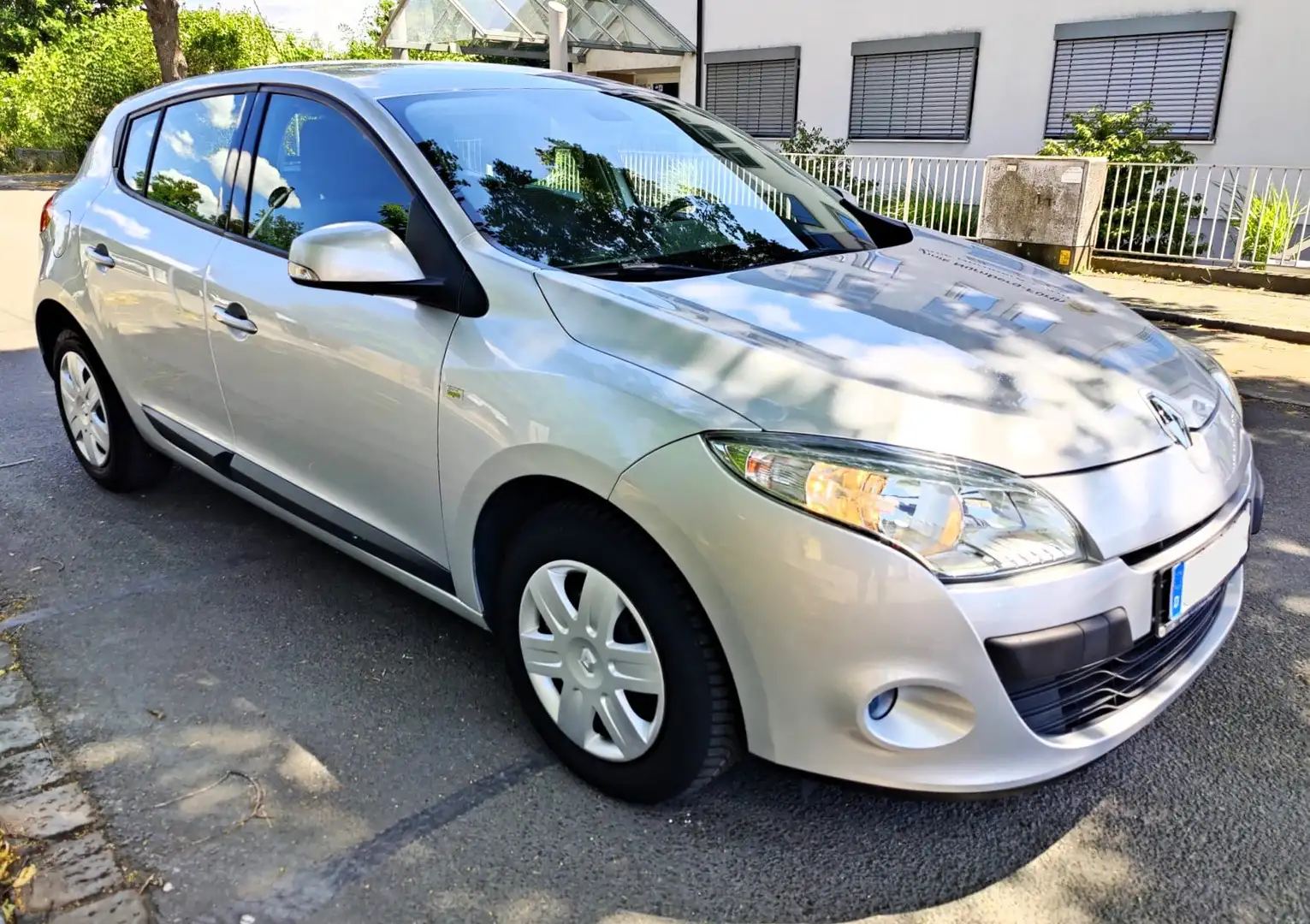 Renault Megane 1.6i 16V Dynamique Limousine Argent - 2