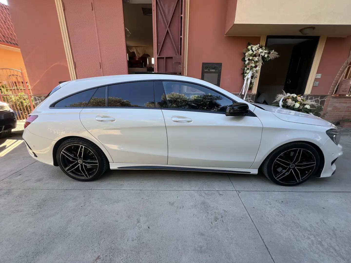 Mercedes-Benz CLA 220 Shooting Brake d (cdi) Premium night - 2