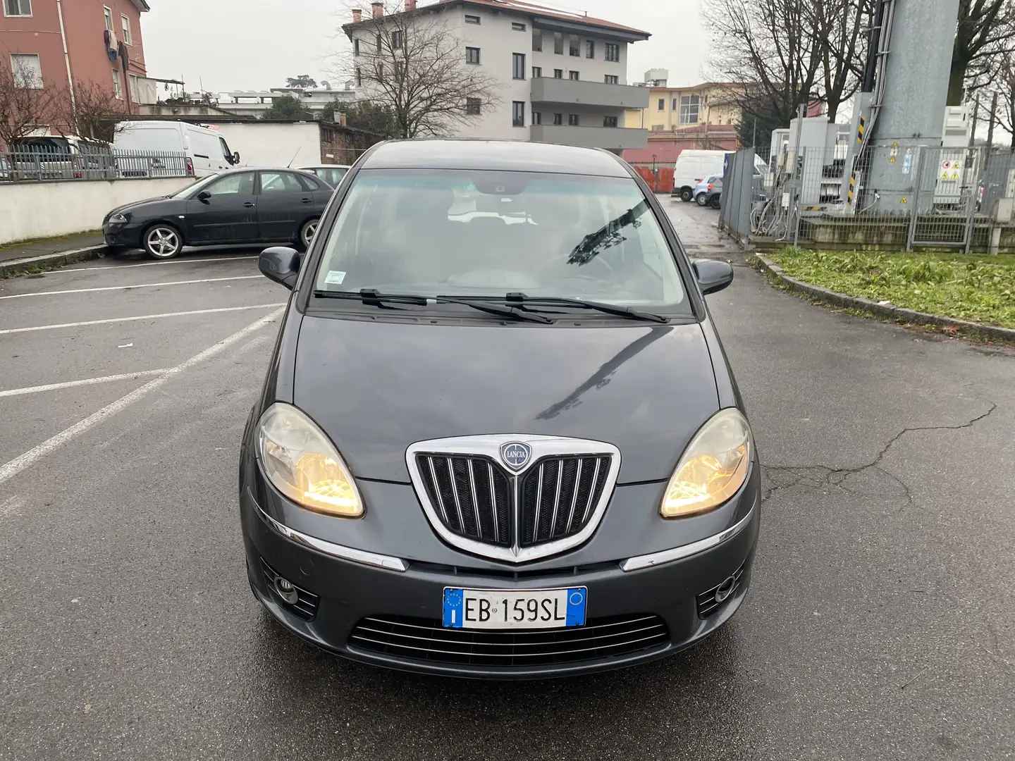 Lancia MUSA 1.3 mjt Oro Plus s&s 95cv NEOPATENTATI Grigio - 2