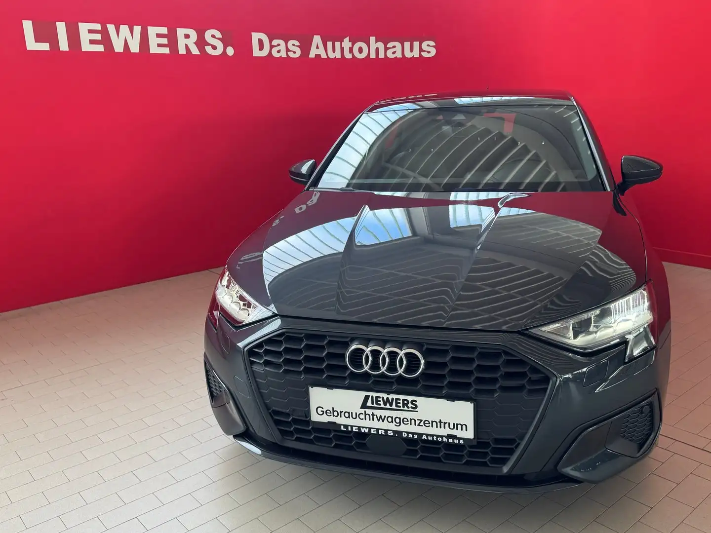 Audi A3 Audi A3 SB 30 TFSI Grau - 2