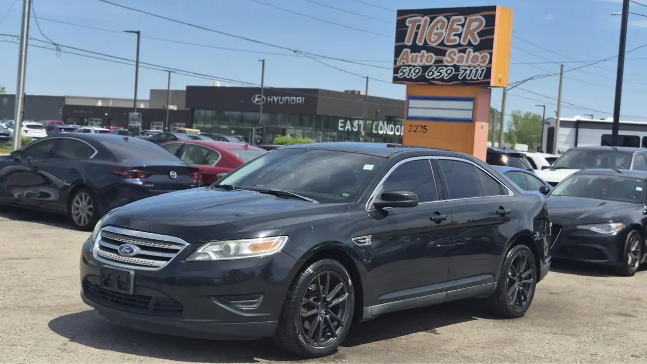2011 Ford Taurus