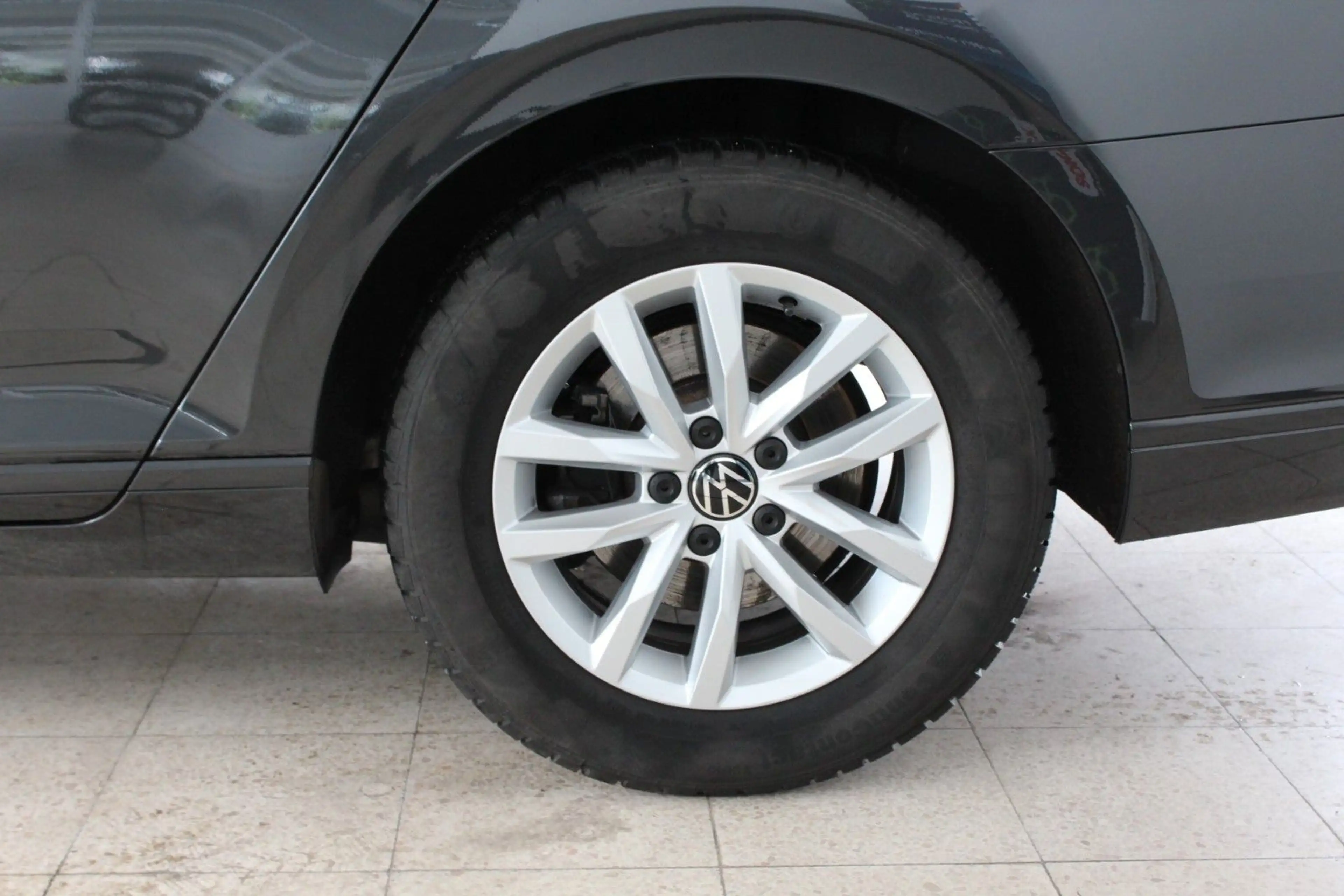 Volkswagen Passat Variant Business Aut. Navi LED — photo 8
