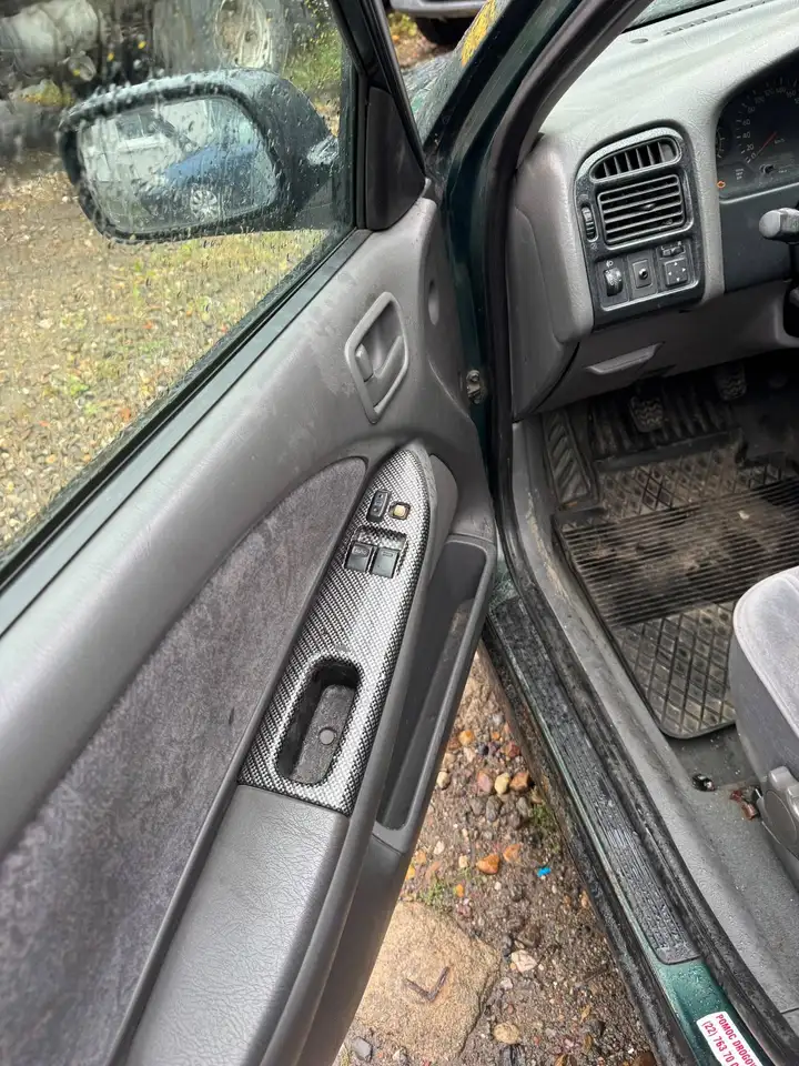 Toyota Avensis 1.8, foto 7