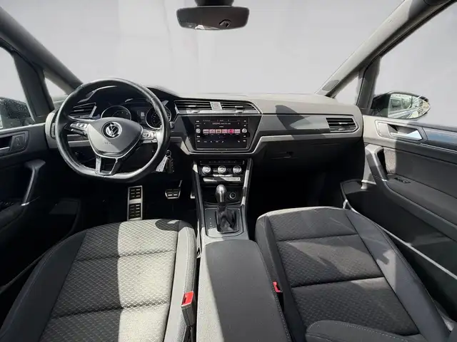 Volkswagen Touran view 11
