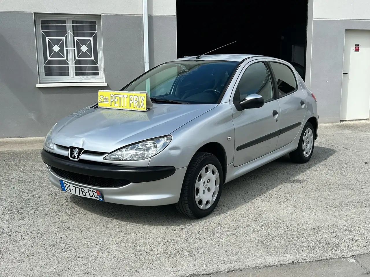 Peugeot 206 BASE