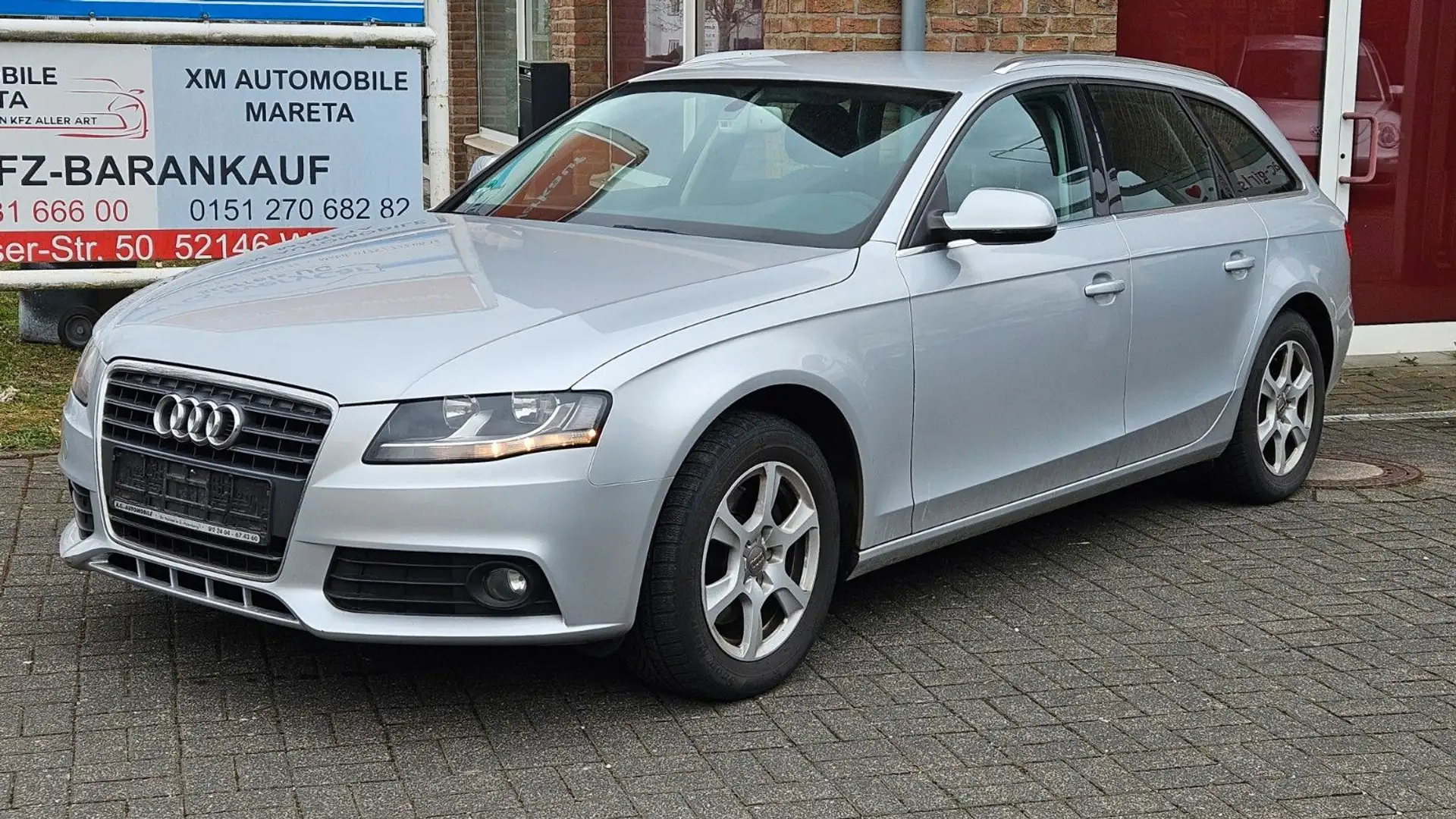 Audi A4 Avant 2,0 16V TDI Attraction Klimaautomatik Silber - 1