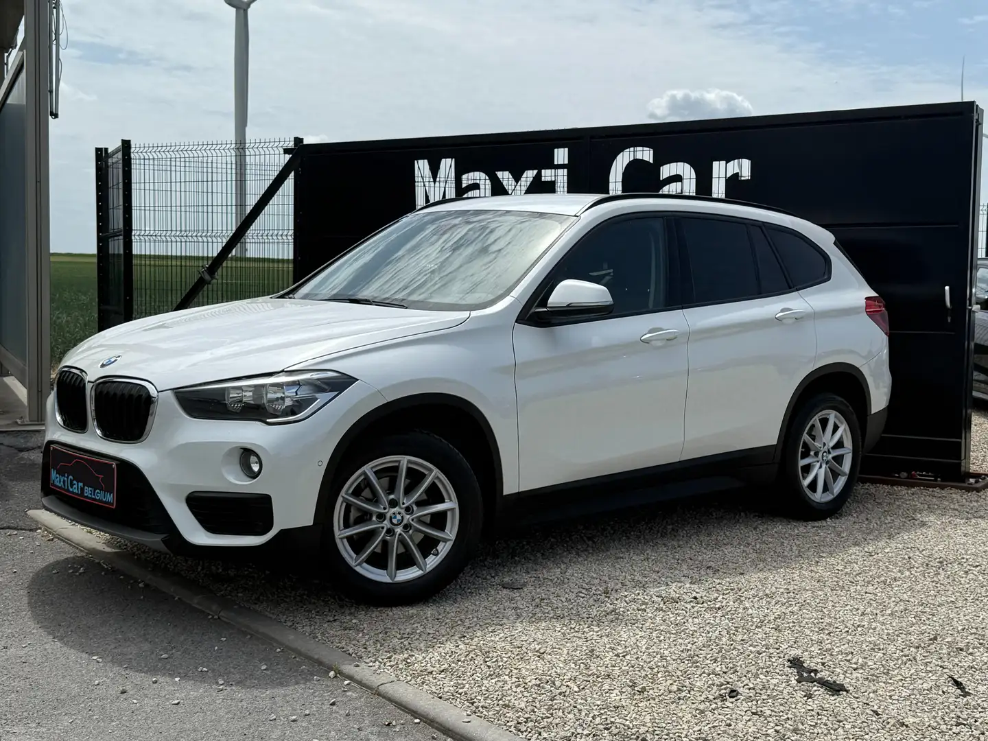BMW X1 1.5 dA sDrive16 /Boite auto./ Capteurs av. et arr. Blanc - 1