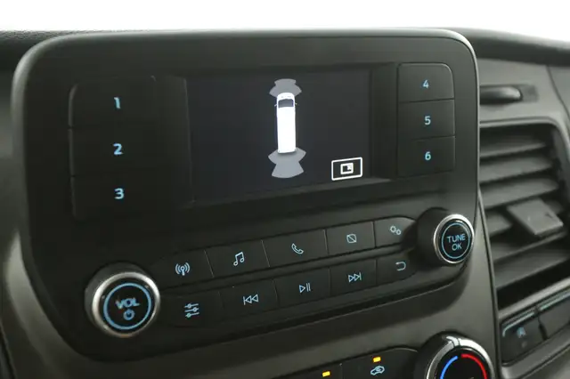 Ford Transit Custom view 15