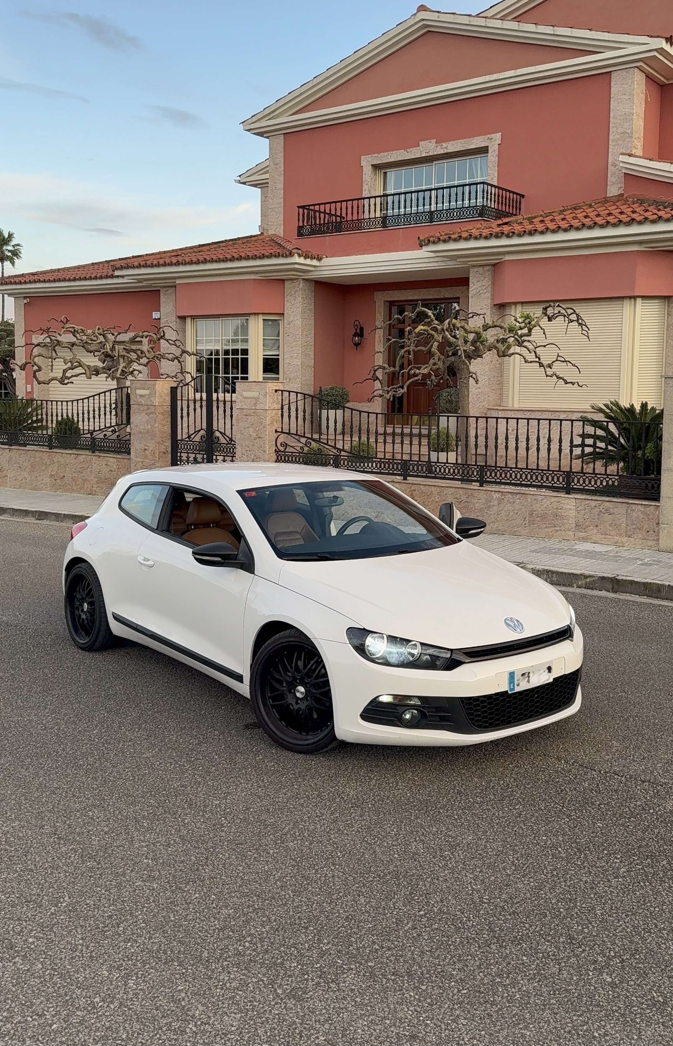 Volkswagen Scirocco 2.0 TSI 210 - foto 1