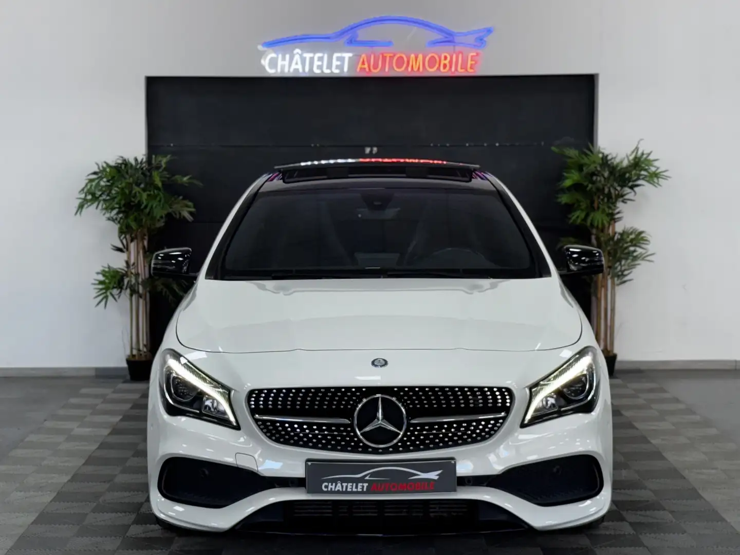 Mercedes-Benz CLA 200 PACK-AMG/TOIT PANO/LED/CAMERA/GARANTIE Blanc - 2
