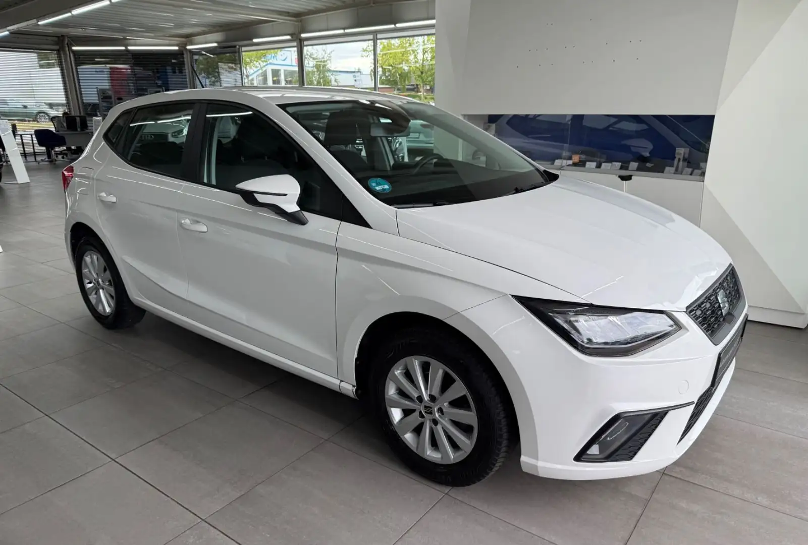 SEAT Ibiza *Reference*Klima*Bluetooth*USB*LED*ALU* Weiß - 1