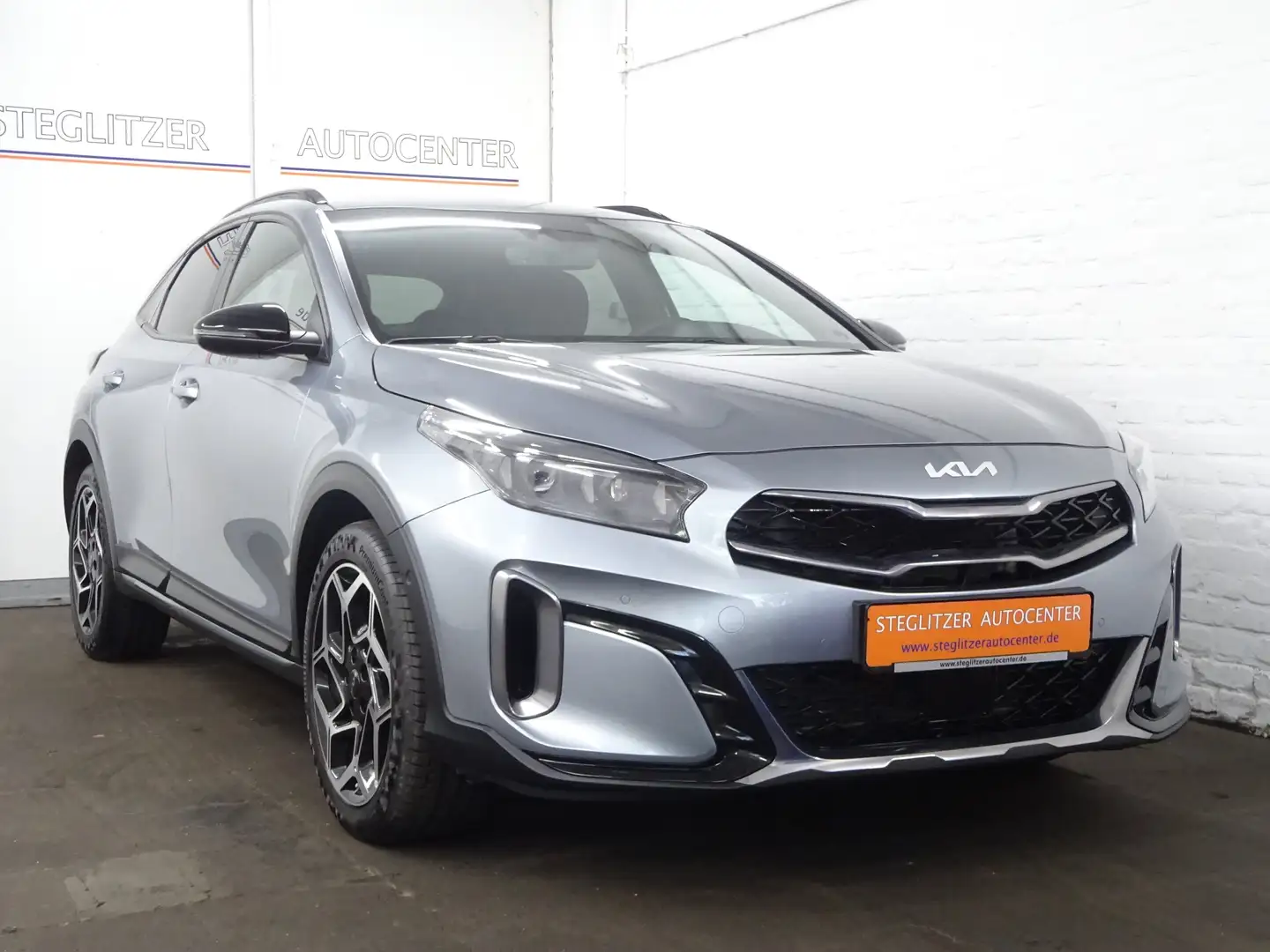 Kia XCeed 1.5 T-GDI GT Line DCT ACC/LED/Kamera/Digital/Navi Zilver - 2