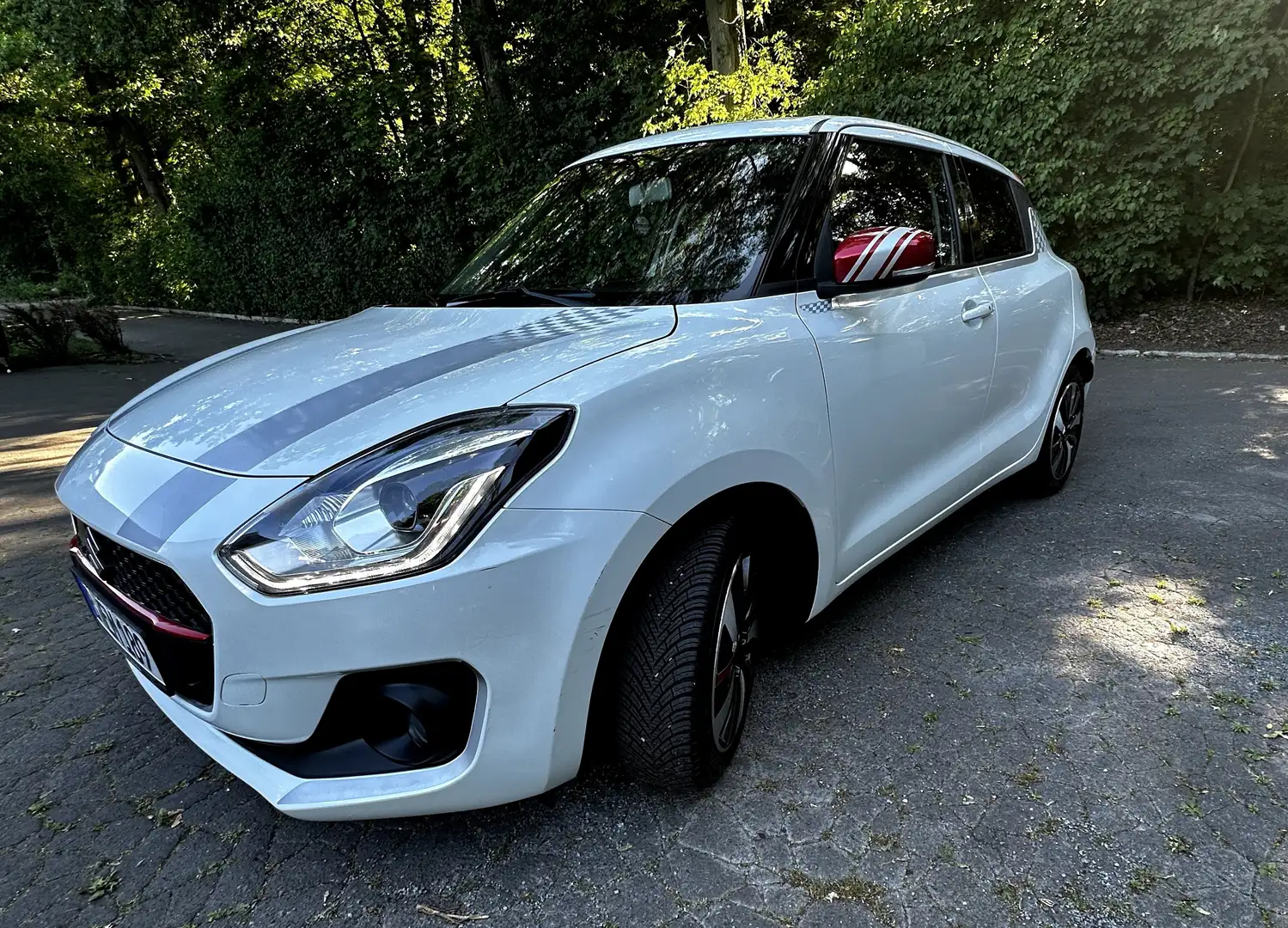 Suzuki Swift Swift 1.0 Boosterjet Automatik Comfort+ Weiß - 1