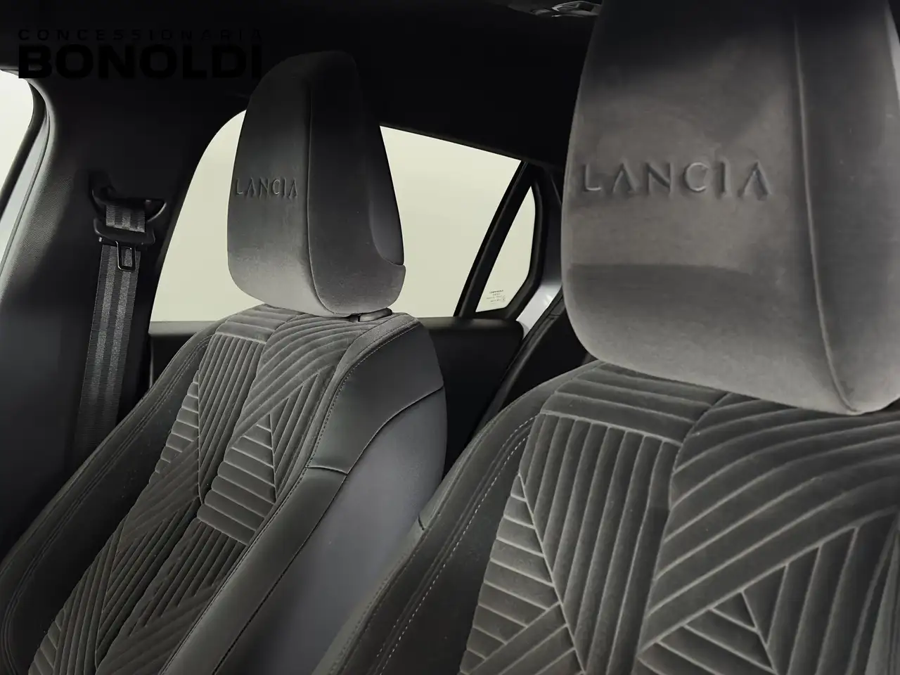 Lancia Ypsilon 2025 — фото 12