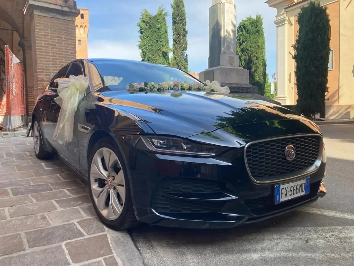 Jaguar XE XE 2.0d i4 S 180cv auto Nero - 2