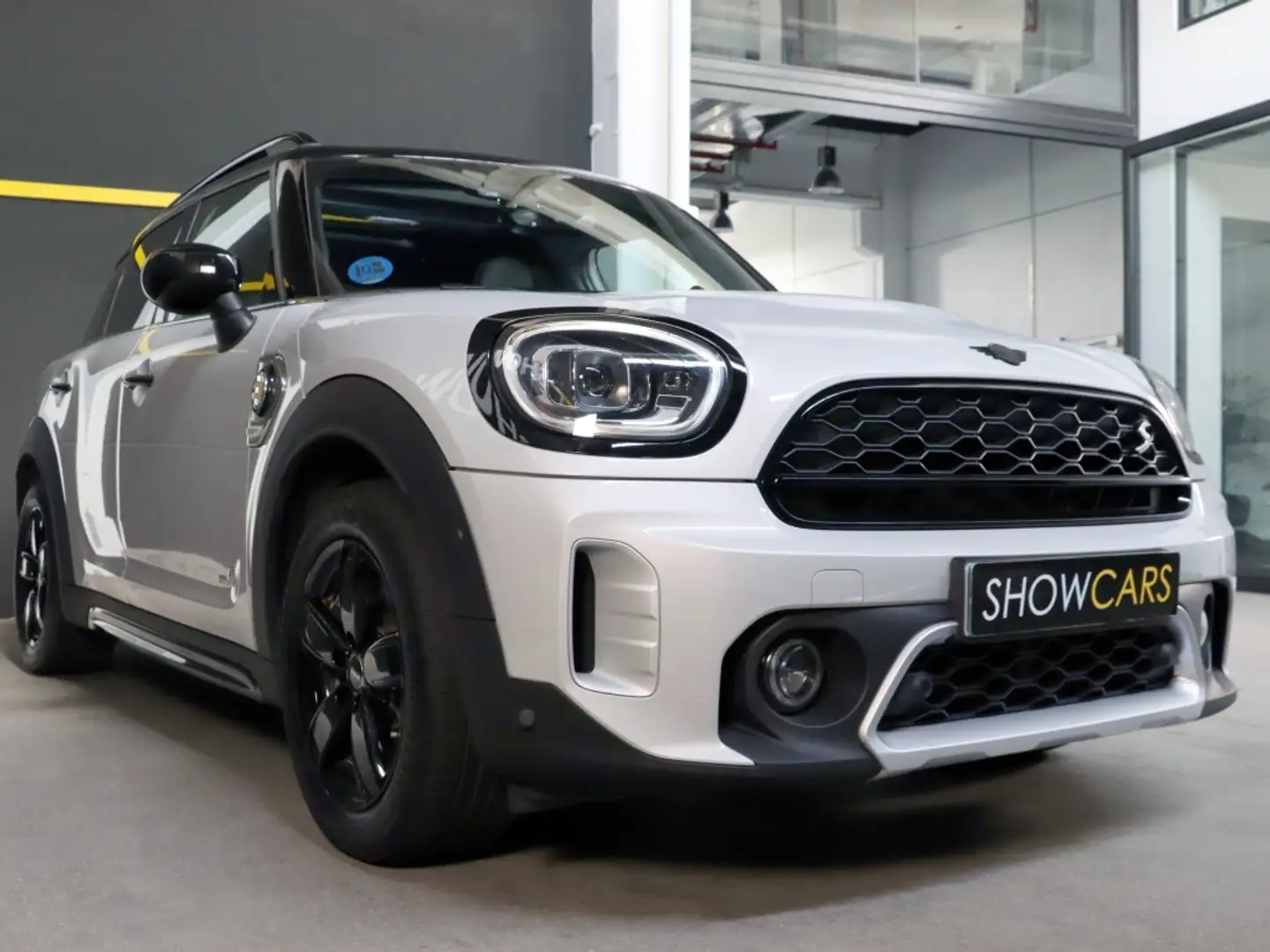 MINI Cooper Countryman SE ALL4 AUT. Beige - 2