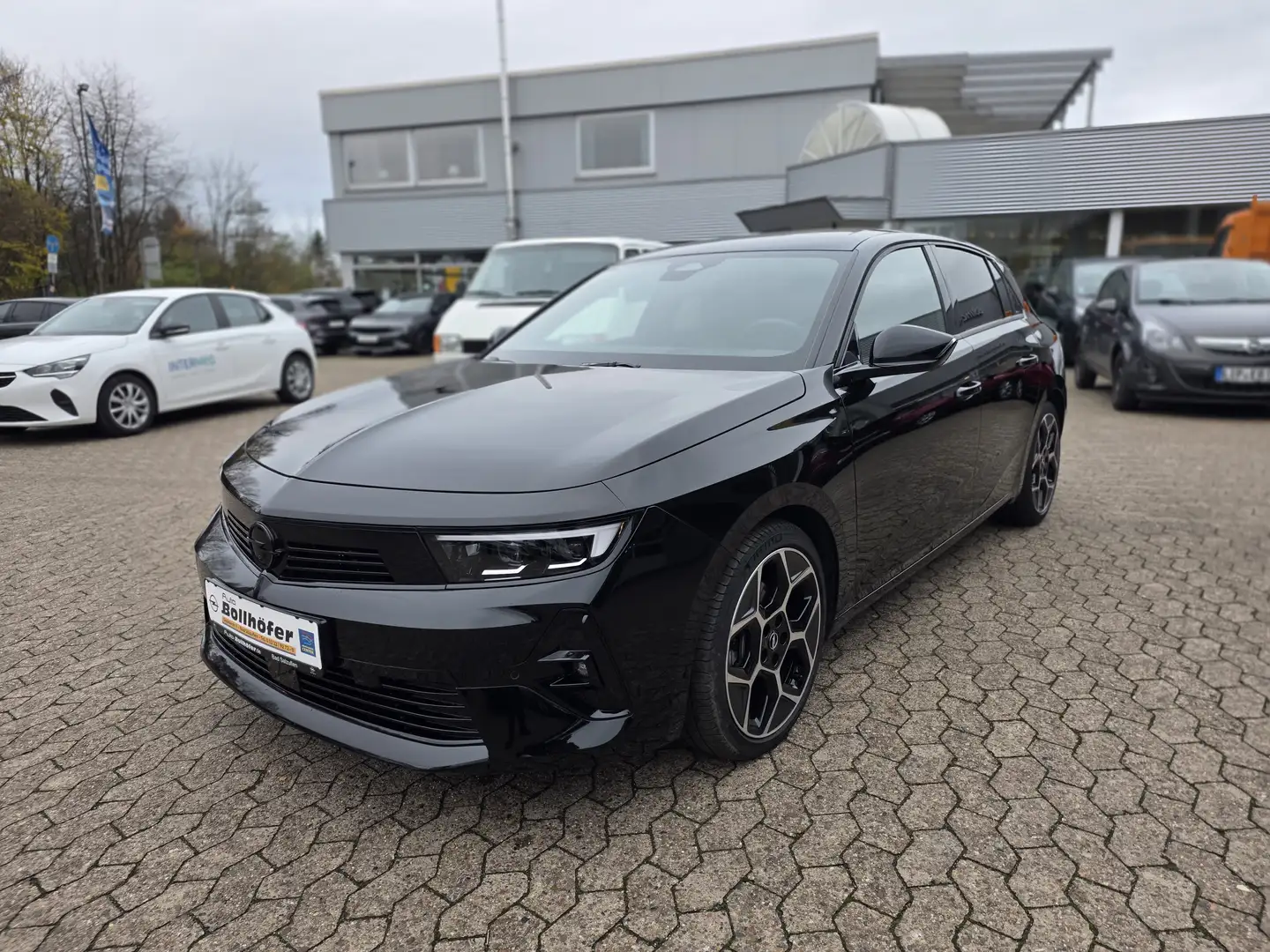 Opel Astra Astra Ultimate Mild Hybr. S-Dach/HUD/NAVI/SHZ+LHZ Noir - 1