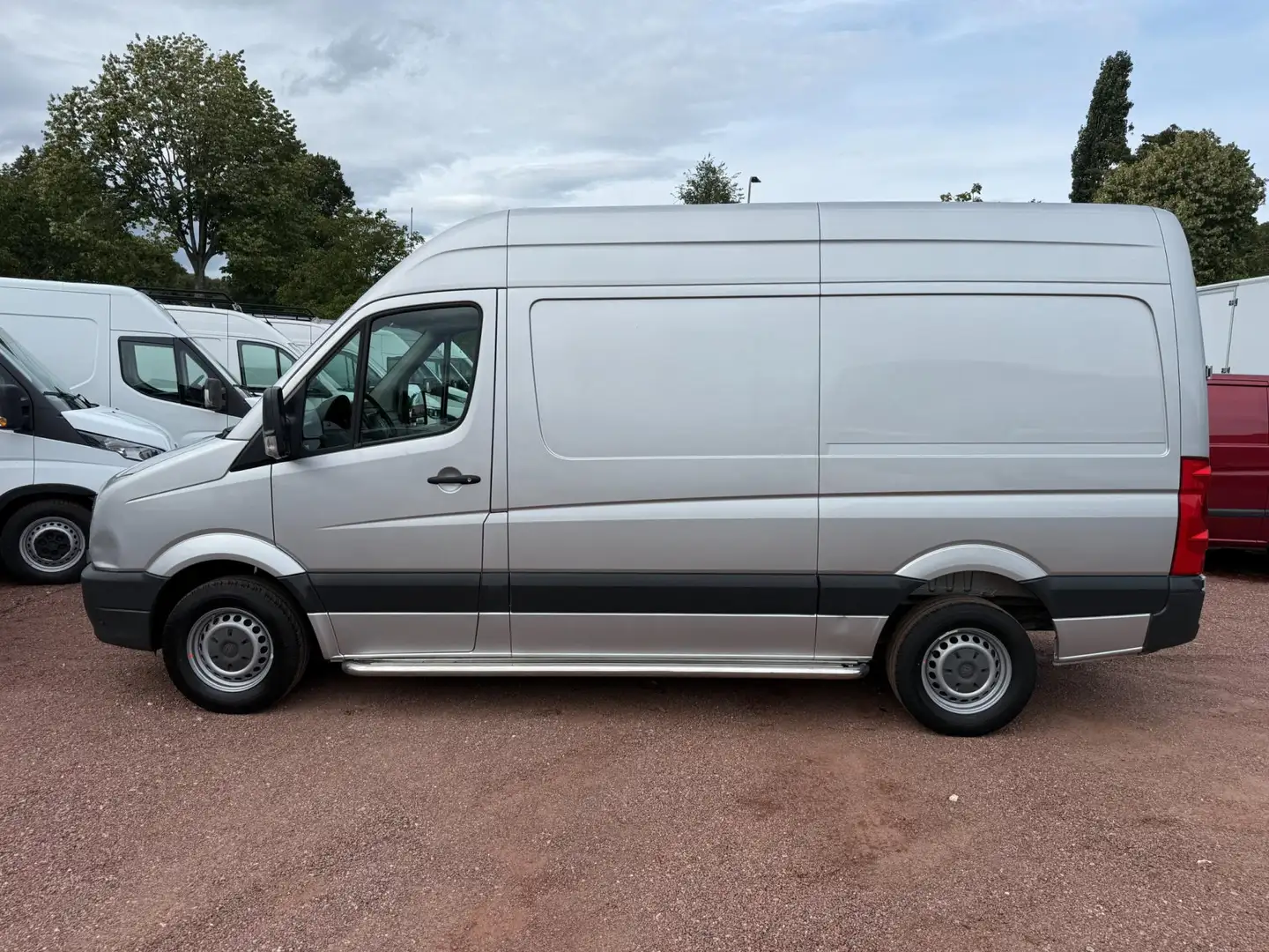 Volkswagen Crafter 2.0 TDI 143PK L2H2 Airco / Cruise Control / Boekje Grau - 2