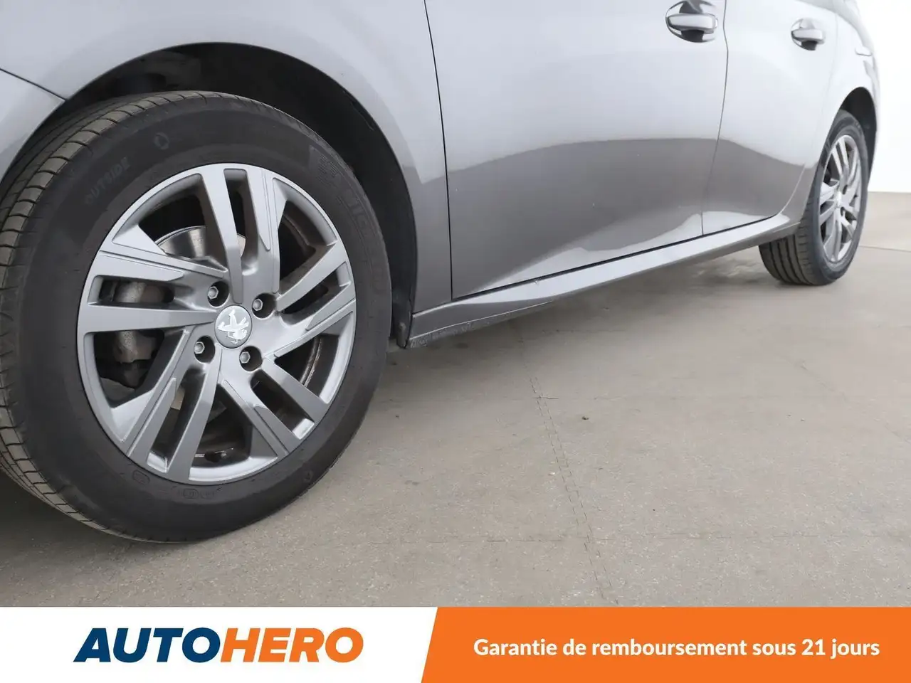 Peugeot 208 208 — photo 31