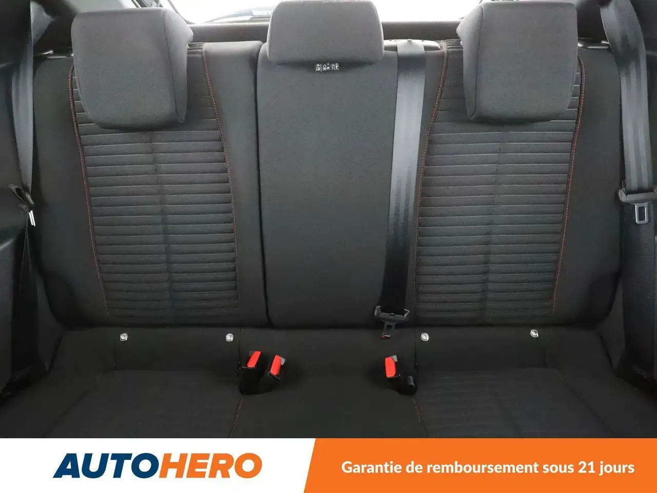 Peugeot 208 208 — photo 15